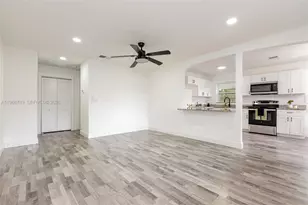 2916 Hawthorne St, Sarasota, FL 34239 - Photo 13