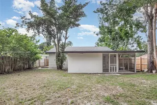 2916 Hawthorne St, Sarasota, FL 34239 - Photo 29