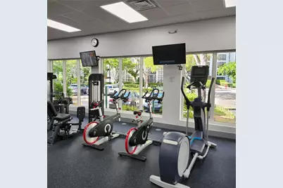 17021 N Bay Rd #324, Sunny Isles Beach, FL 33160 - Photo 7