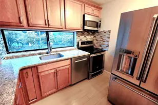 17021 N Bay Rd, Sunny Isles Beach, FL 33160 - Photo 23