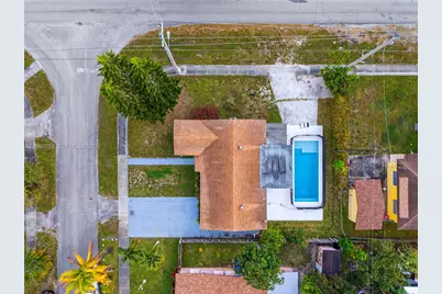 190 NE 173rd St, Miami, FL 33162 - Photo 21