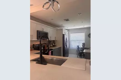 6183 Pine Tree Ln, Tamarac, FL 33319 - Photo 17