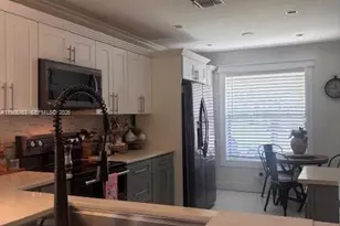 6183 Pine Tree Ln, Tamarac, FL 33319 - Photo 17