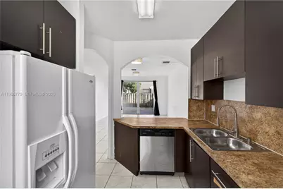 761 SE 2nd St, Homestead, FL 33030 - Photo 7