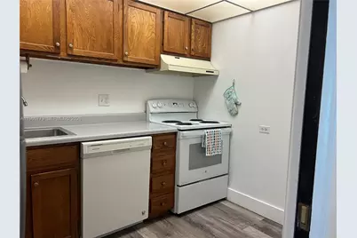 3690 Inverrary Dr #1K, Lauderhill, FL 33319 - Photo 9