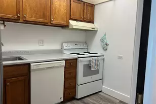 3690 Inverrary Dr, Lauderhill, FL 33319 - Photo 9