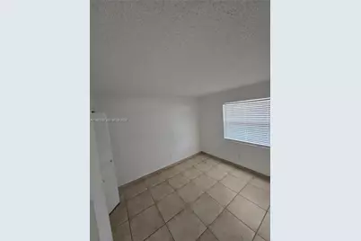 911 NE 209th Ter #204-27, Miami, FL 33179 - Photo 7