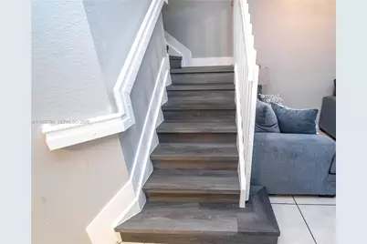 2128 NE 6th St, Homestead, FL 33033 - Photo 9