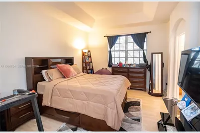 2128 NE 6th St, Homestead, FL 33033 - Photo 15