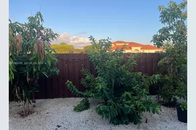 2510 NE 41st Ave, Homestead, FL 33033 - Photo 17