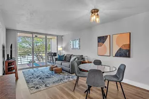 9340 Lagoon Pl, Davie, FL 33324 - Photo 11