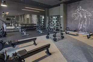 19401 W Dixie Hwy, Miami, FL 33180 - Photo 21