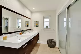 1201 Washington St, Hollywood, FL 33019 - Photo 19