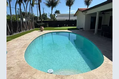 1201 Washington St, Hollywood, FL 33019 - Photo 3