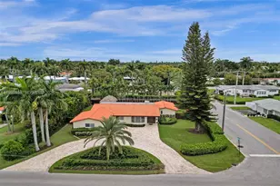 1201 Washington St, Hollywood, FL 33019 - Photo 3