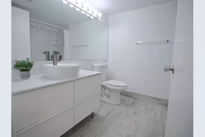 4360 NW 107th Ave #101, Doral, FL 33178 - Photo 11
