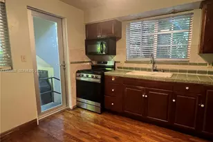 814 Michigan Ave, Miami Beach, FL 33139 - Photo 23