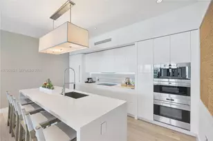 102 24th St, Miami Beach, FL 33139 - Photo 25