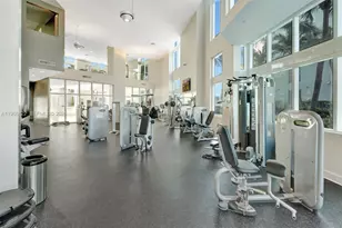 1900 N Bayshore Dr, Miami, FL 33132 - Photo 25