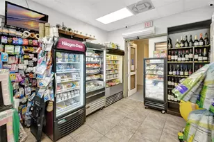 1900 N Bayshore Dr, Miami, FL 33132 - Photo 27