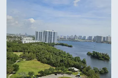 16385 Biscayne Blvd #1802, North Miami Beach, FL 33160 - Photo 1