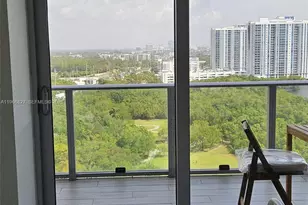 16385 Biscayne Blvd, North Miami Beach, FL 33160 - Photo 13