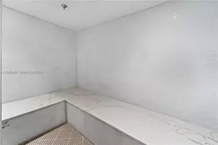 16001 Collins Ave, Sunny Isles Beach, FL 33160 - Photo 35