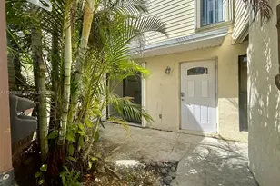 645 Executive Center Dr, West Palm Beach, FL 33401 - Photo 3