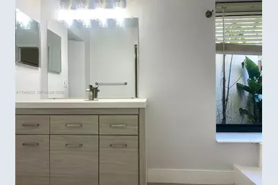 645 Executive Center Dr #R101, West Palm Beach, FL 33401 - Photo 19