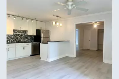 645 Executive Center Dr #R101, West Palm Beach, FL 33401 - Photo 9