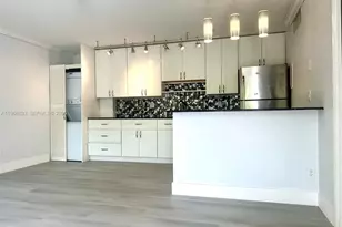 645 Executive Center Dr, West Palm Beach, FL 33401 - Photo 5