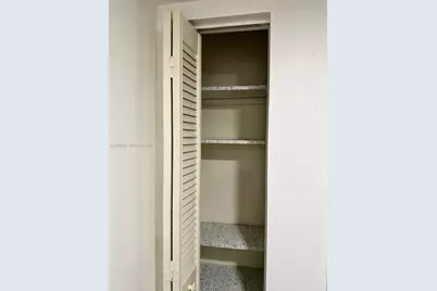 7205 W 3rd Ave, Hialeah, FL 33014 - Photo 21