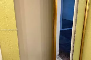 7205 W 3rd Ave, Hialeah, FL 33014 - Photo 17