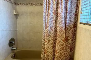 7205 W 3rd Ave, Hialeah, FL 33014 - Photo 19