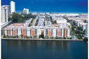 17125 N Bay Rd, Sunny Isles Beach, FL 33160 - Photo 3