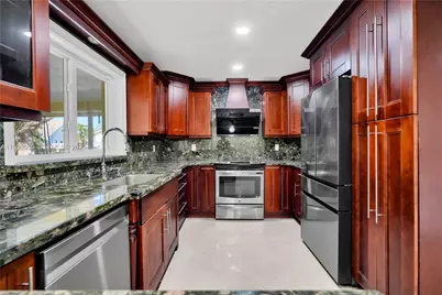 21800 SW 97th Ct, Cutler Bay, FL 33190 - Photo 5