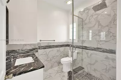 21800 SW 97th Ct, Cutler Bay, FL 33190 - Photo 17