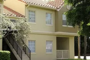 18328 NW 68th Ave, Hialeah, FL 33015 - Photo 9