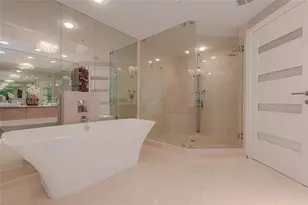 17301 Biscayne Blvd, North Miami Beach, FL 33160 - Photo 47