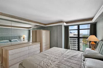 5757 Collins Ave #1902, Miami Beach, FL 33140 - Photo 21