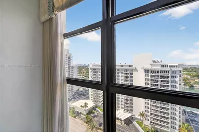 5757 Collins Ave #1902, Miami Beach, FL 33140 - Photo 29
