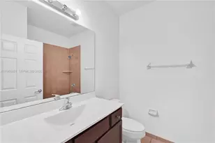 9334 W 33 Way, Hialeah, FL 33018 - Photo 9