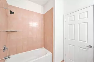 9334 W 33 Way, Hialeah, FL 33018 - Photo 7