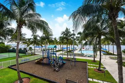 2101 Brickell Ave #305, Miami, FL 33129 - Photo 21