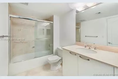 2101 Brickell Ave #305, Miami, FL 33129 - Photo 15