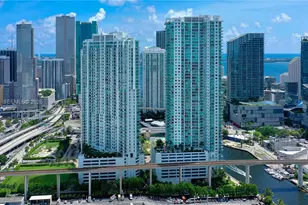 90 SW 3rd St, Miami, FL 33130 - Photo 47