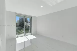 90 SW 3rd St, Miami, FL 33130 - Photo 27