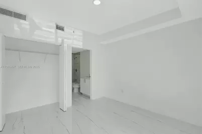 90 SW 3rd St #1602, Miami, FL 33130 - Photo 23