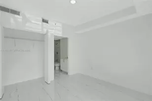 90 SW 3rd St, Miami, FL 33130 - Photo 23