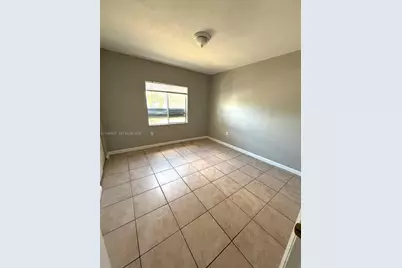 1205 NW 7th Ave, Florida City, FL 33034 - Photo 9